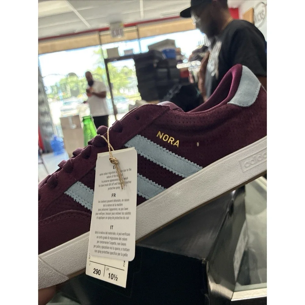 adidas Originals NORA Mens Shoes HQ4698 Maroon Clear Sky White Size 11